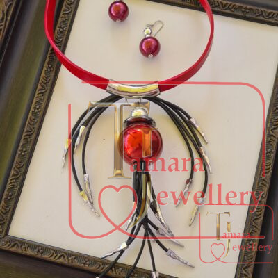 "Alien" necklace