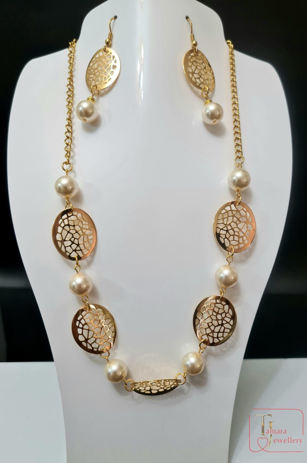 Golden Lace Necklace