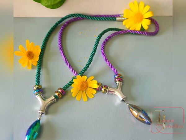 GridArt_20220403_212527615 The Energy of Color necklace